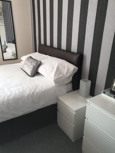 Others 4, Langroyd Hotel, Blackpool