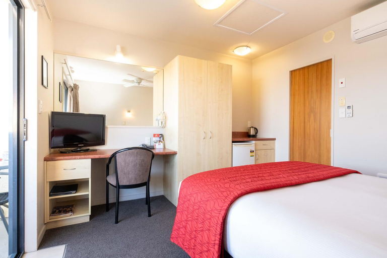Bedroom 2, Bella Vista Motel Napier, Napier