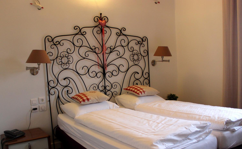 Bedroom, A La Maison Rouge Hotel Restaurant, Bas-Rhin