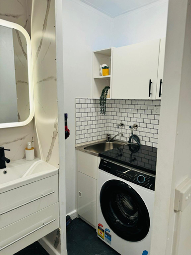 Others 1, Stylish tiny home in Melton west, Melton Bal