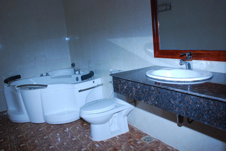 Bathroom 8
