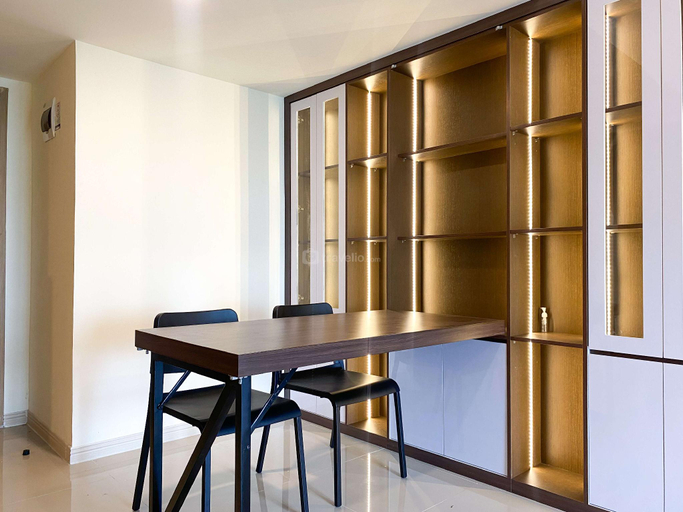 Others 5, Homey 2BR with Extra Room Meikarta Apt By Travelio, Cikarang