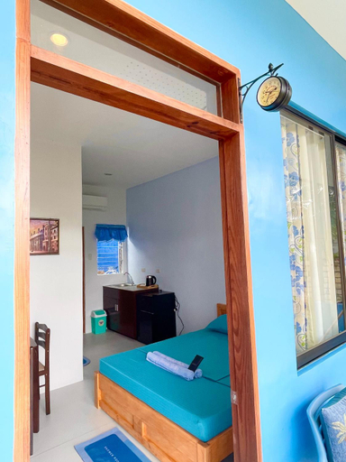 Bedroom 2, Blue Summer Suites & Restaurant Twin Room, Dauis