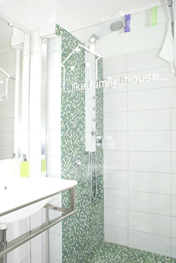 Bathroom 2, Like Family House, Roma