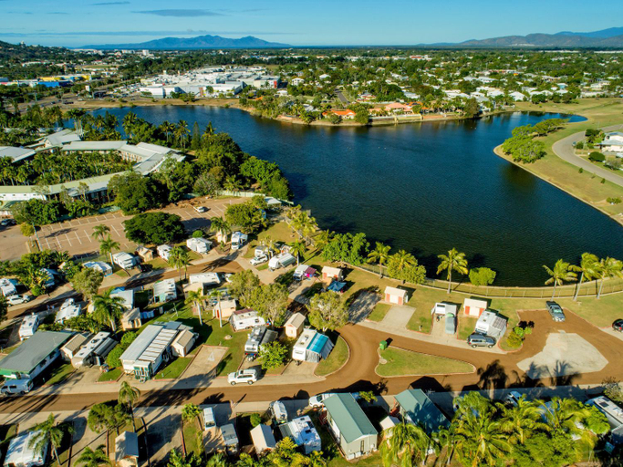 Exterior & Views 1, Townsville Lakes Holiday Park, Currajong