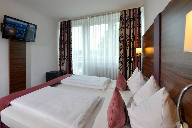 Bedroom 12