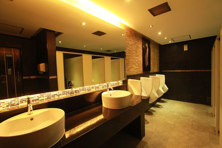 Bathroom 5, First Pacific Hotel And Convention, Pattaya