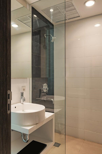 Bathroom 3, Fox Harris Hotel Pangkalpinang Bangka (permanently closed), Pangkalpinang
