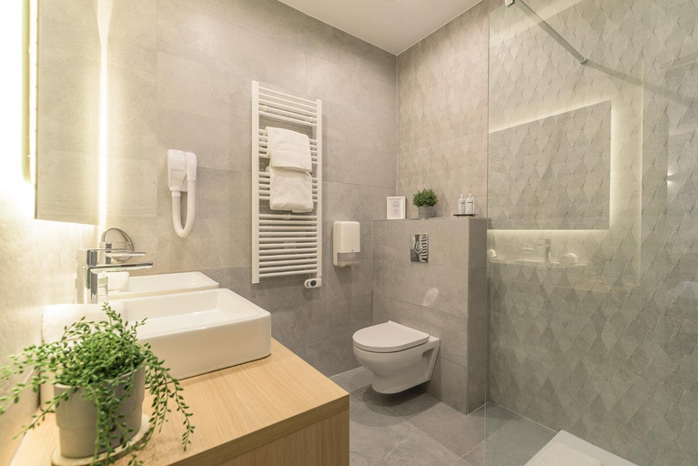 Bathroom 8