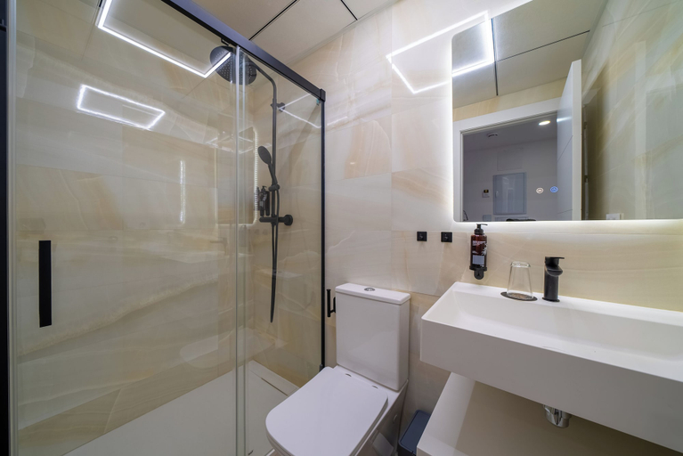 Bathroom 5, Alicante Smart, Alicante