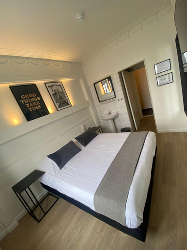 Bedroom 2, Beaux ARTS, Antwerpen
