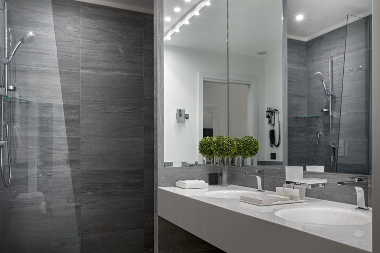 Bathroom 9