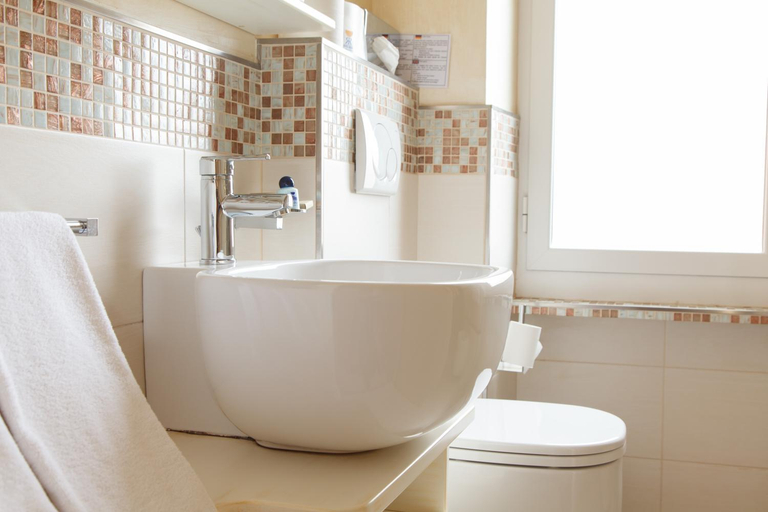 Bathroom 11