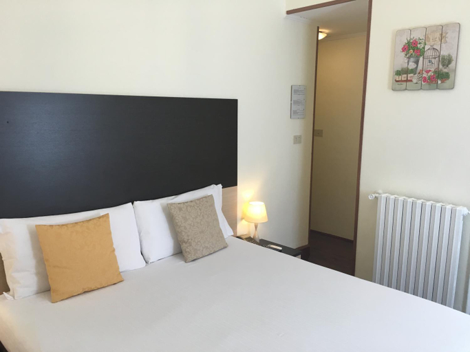 Bedroom 21