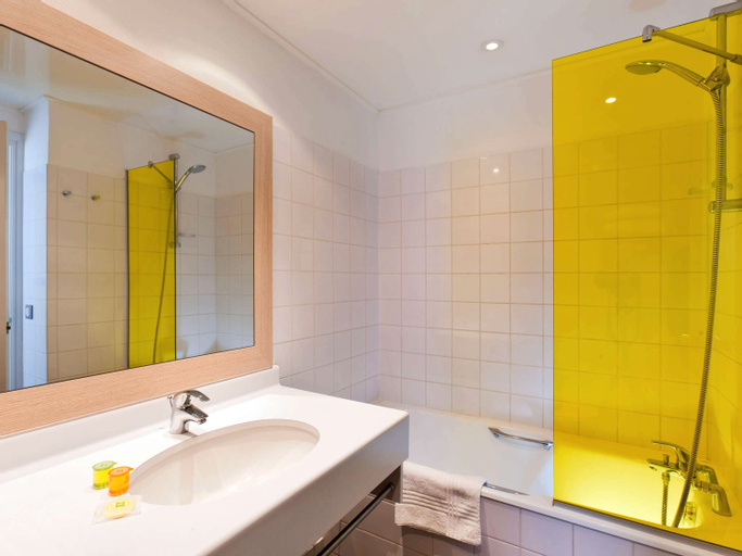 Bathroom 4