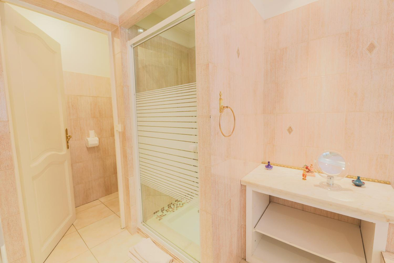 Bathroom 2, LA ROHIERE - Tourrette-Levens, Alpes-Maritimes