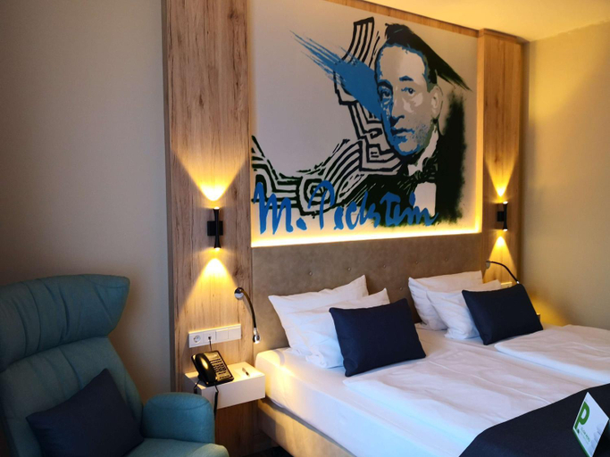 Bedroom 14