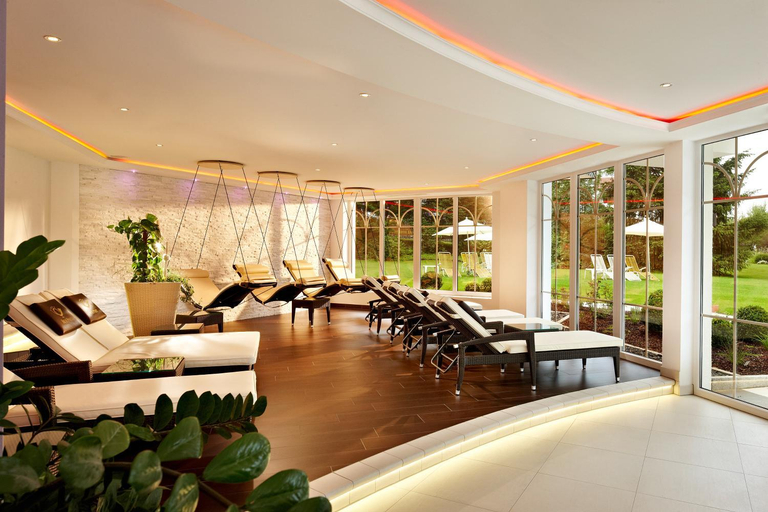 Sport & Beauty 2, Hotel Neue Post, Regen