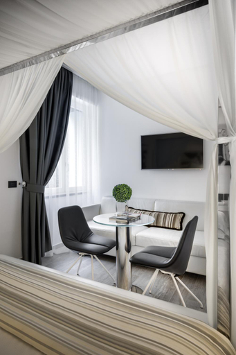 Bedroom 15