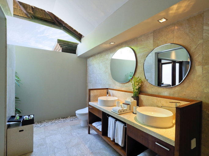 Bathroom 4, The Amala Estate Seminyak, Badung