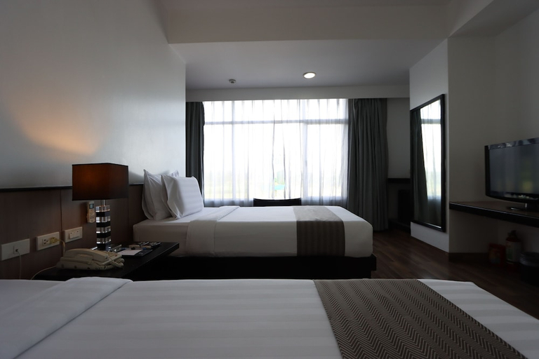 Bedroom 3, Paseo Premiere Hotel, Santa Rosa City