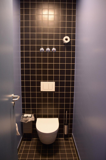 Bathroom, Youth Hostel Beaufort, Echternach