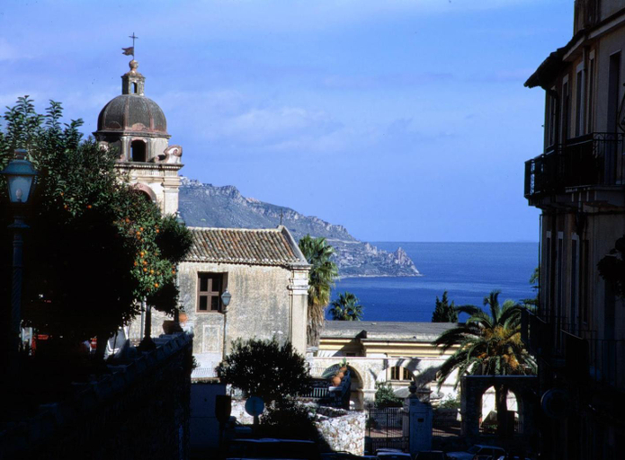 Others 4, B&B Greco Home, Messina