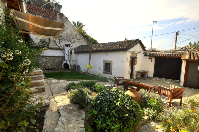 Others 3, Goldsmith House, Selçuk