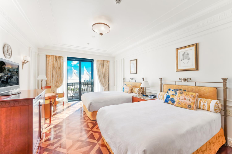 Bedroom 14