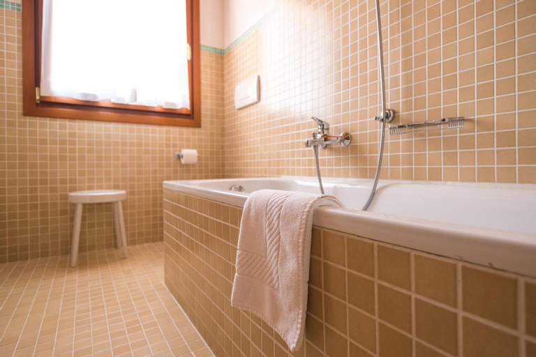 Bathroom 9
