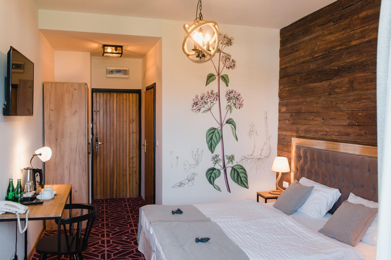 Bedroom 6