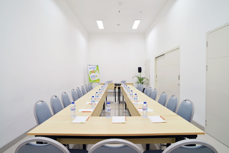 Business Facilities 5, POP! Hotel Kemang Jakarta, South Jakarta