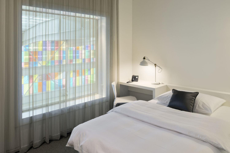 Bedroom 15