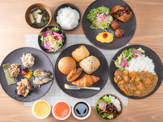 Food & Drinks 7