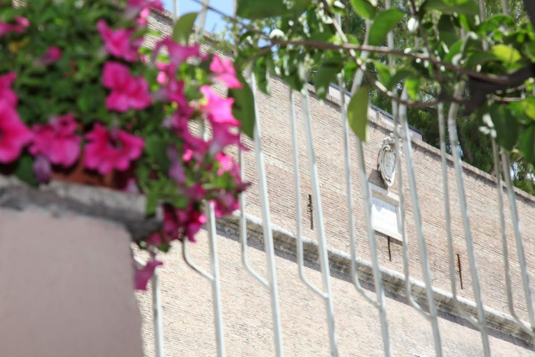 Others 5, Accommodation Vaticano 84, Rome