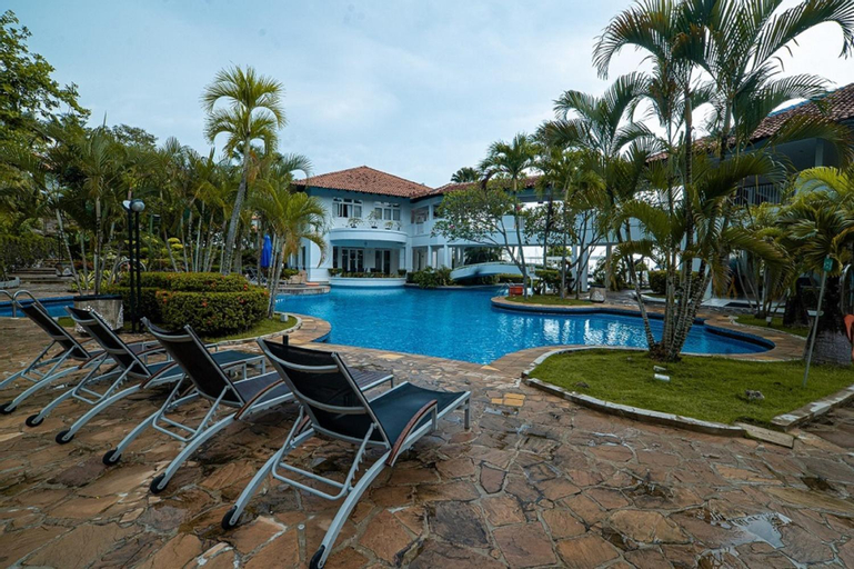 Swimming Pool 5