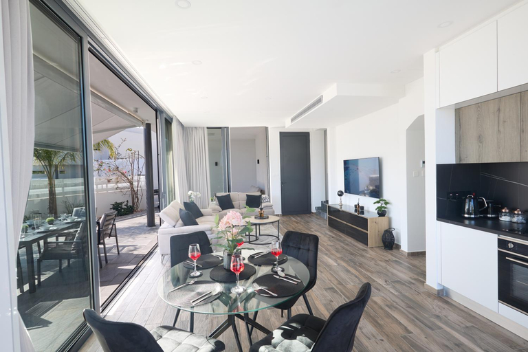 Others 2, Almaria Villas