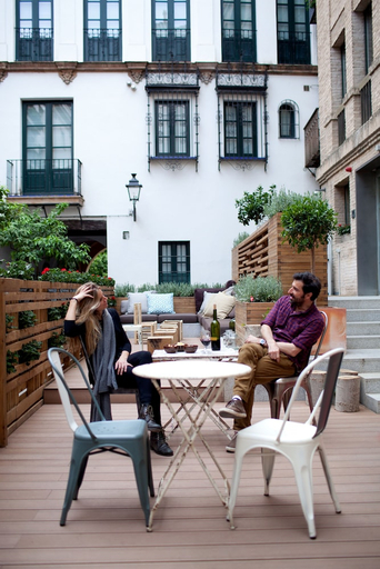 Others 5, Toc Hostel Sevilla, Sevilla