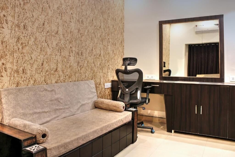 Others 5, Hotel Hill View, Dehradun