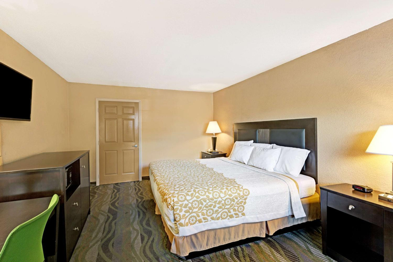 Bedroom 8