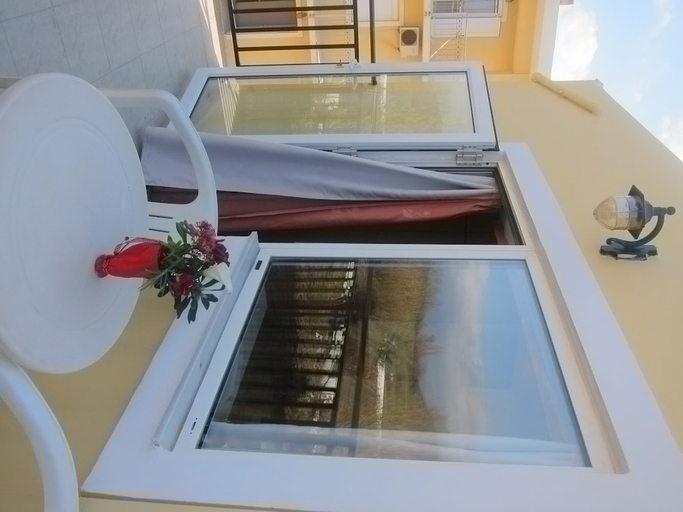 Bathroom 3, Baladinos Apartments, Crete