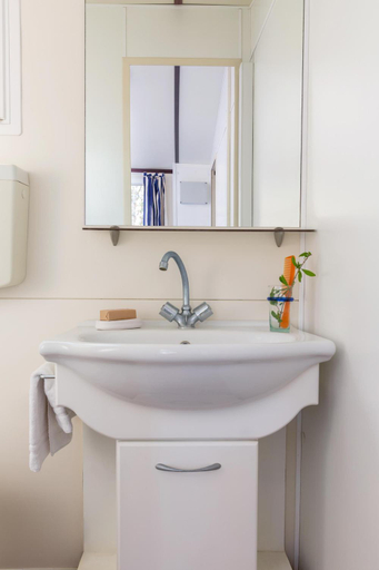 Bathroom 17