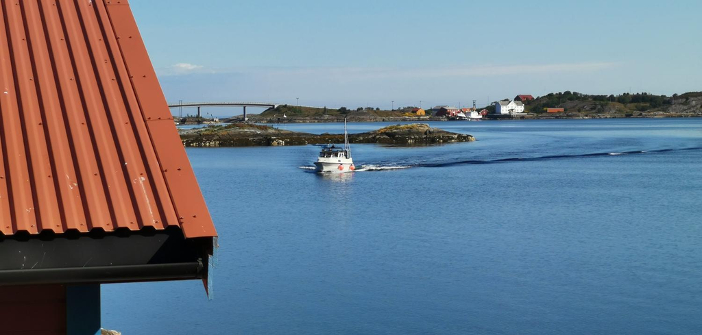 Others 5, Iverhjelen Near Atlantic Road, Eide