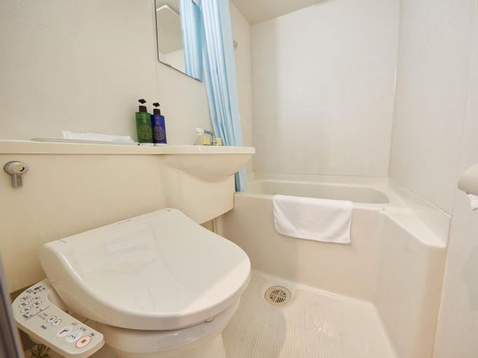 Bathroom 9