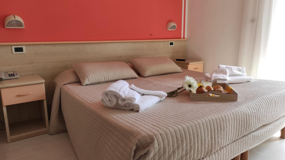 Bedroom 12