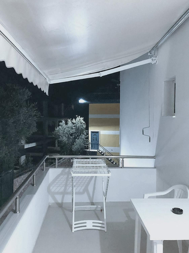Others 4, Hotel NINO, Vlorës