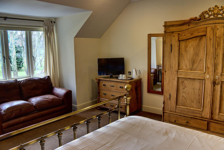 Bedroom 2, Sedlescombe Golf Hotel, East Sussex