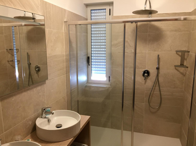 Others 4, Hotel Capo Reamol, Brescia