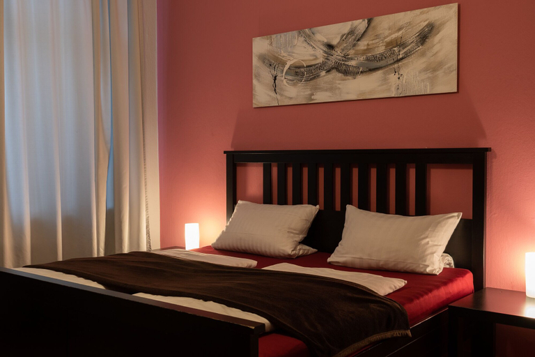 Bedroom 4, Hotel-Pension Charlottenburg, Berlin