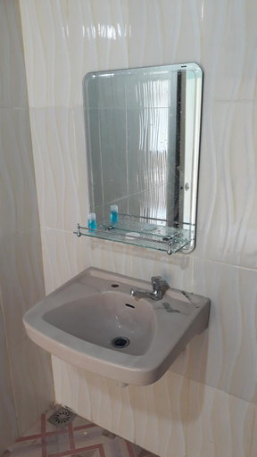 Bathroom 7